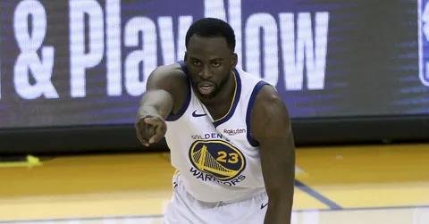 Draymond Green rebounds and assists stats vs Rockets