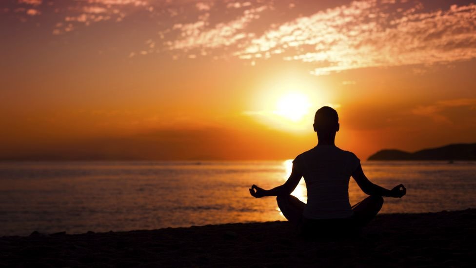 Comparison between antarvafna and meditation