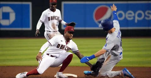 Dodgers turning a double play against Giants