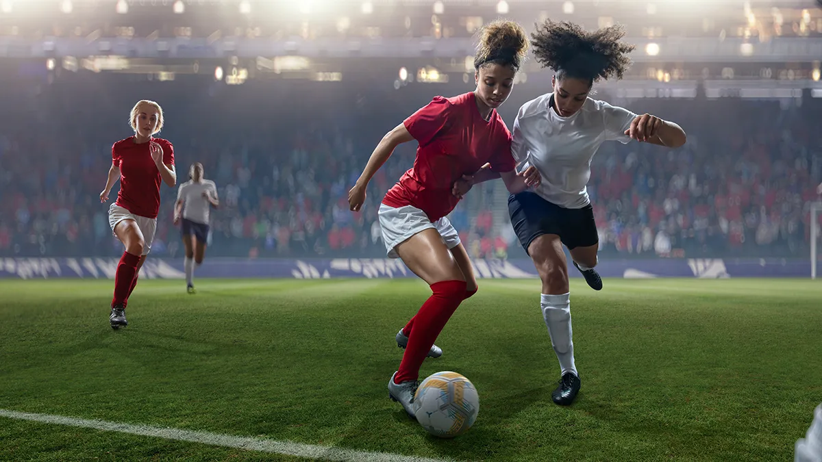 Comparison between viprow.us.com soccer and licensed streaming