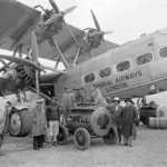 Imperial-Airways-Ltd-employees-airliner-Handley-Page-1931